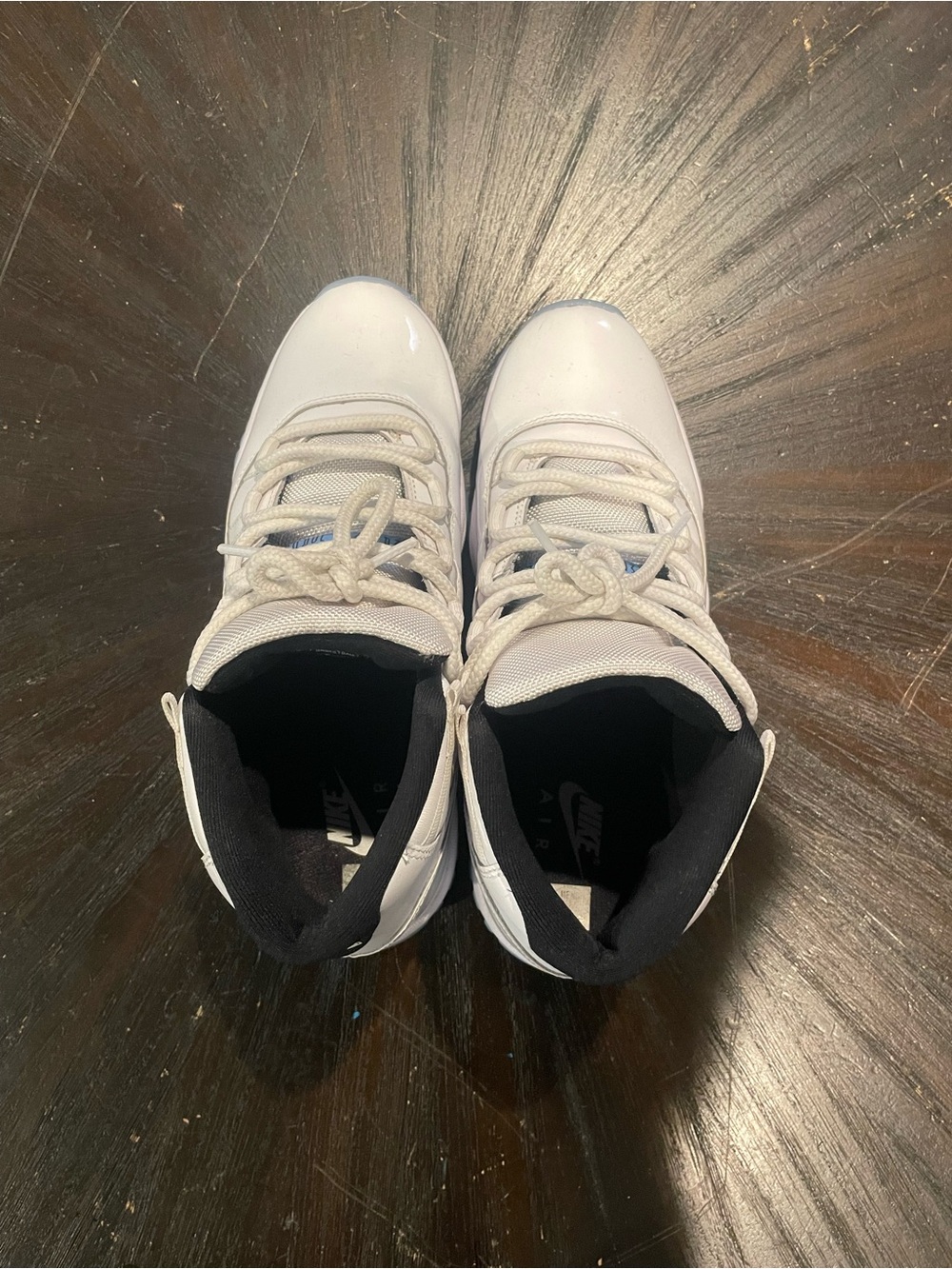 Air Jordan 11 Retro “Legend Blue” (Columbia)